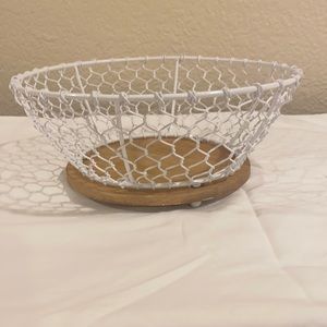 Little white basket